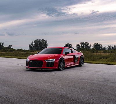 Фото дисков Strasse Wheels SM5R Deep Concave Duoblock на Audi R8 (4S)