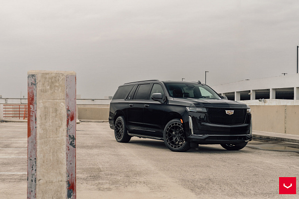 Фото дисков Vossen HFX-1 (6-Lug) Черный глянец на Cadillac Escalade V