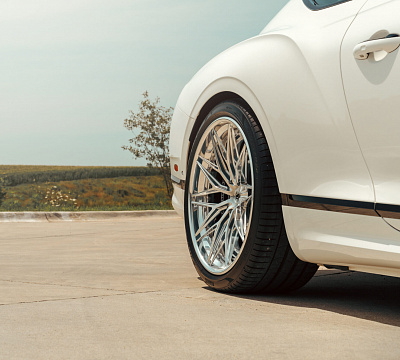 Фото дисков Vossen VPS-4 (3-Piece) на Bentley Continental GT III