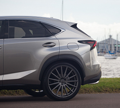 Фото дисков Vossen VFS-2 на Lexus NX I