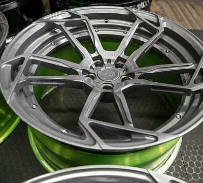ADV.1 ADV5.3 M.V2 CS
