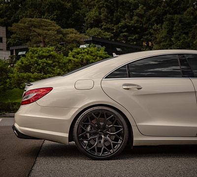 Фото дисков Vossen HF-2 на Mercedes-Benz CLS (C218)