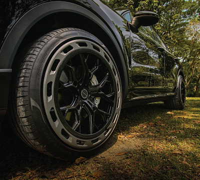 Фото дисков Brixton Forged PF13-RS Aerotech на Porsche Cayenne III