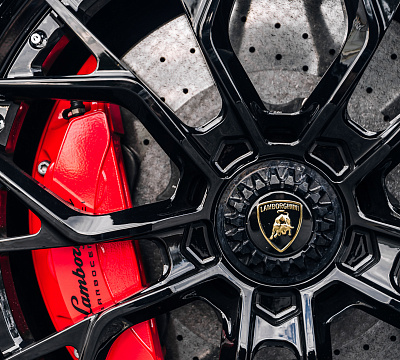 Фото дисков Brixton Forged PF10 на Lamborghini Aventador