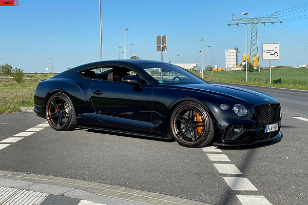 Фото дисков Anrky AN37 Черный глянец на Bentley Continental GT III