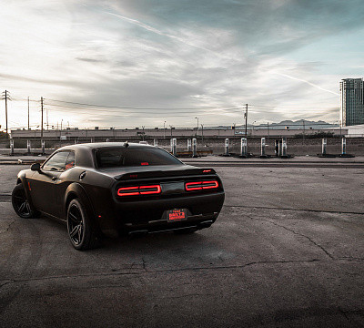 Фото дисков Vossen HF-1 на Dodge Challenger III
