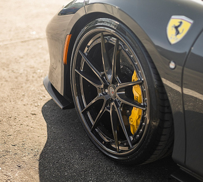 Фото дисков Anrky AN34 на Ferrari F8