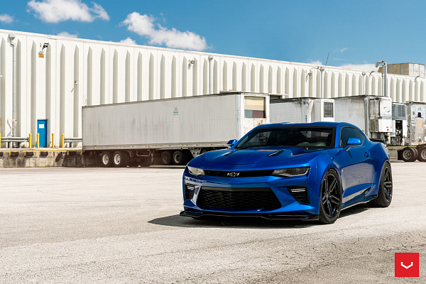 Фото дисков Vossen HF-1 Черный глянец на Chevrolet Camaro VI