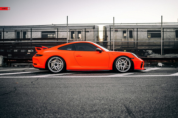Фото дисков Anrky S1-X3 Сатиновый лак на Porsche 911 VII
