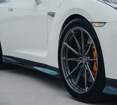 Фото дисков Vossen M-X2 на Nissan GT-R