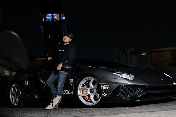 Фото дисков Brixton Forged NC01-R Серебро на Lamborghini Aventador