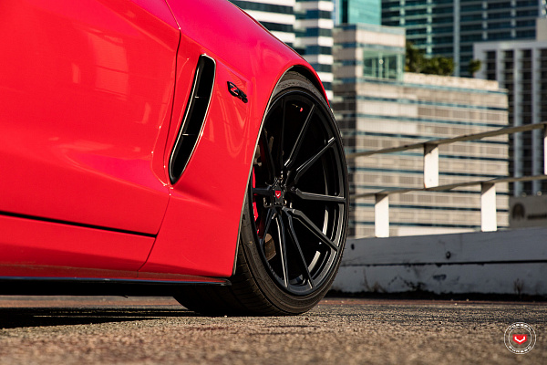 Фото дисков Vossen M-X2 Черный сатин на Chevrolet Corvette C6