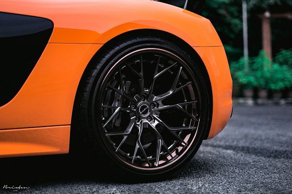 Фото дисков Brixton Forged PF10 Глянцевый темный лак на Audi R8 (4S)