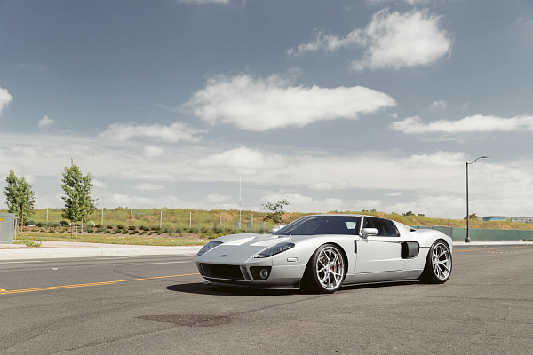 Фото дисков HRE S101 Глянцевый лак на Ford GT I