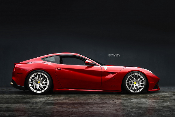 Фото дисков Strasse Wheels SM7T Deep Concave Monoblock Сатиновый тонированный лак на Ferrari F12