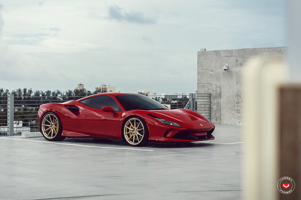 Ferrari F8