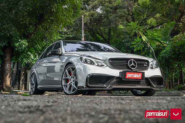 Фото дисков Vossen HF-5 Серебро на Mercedes-Benz E-Class (W212, S212, C207)