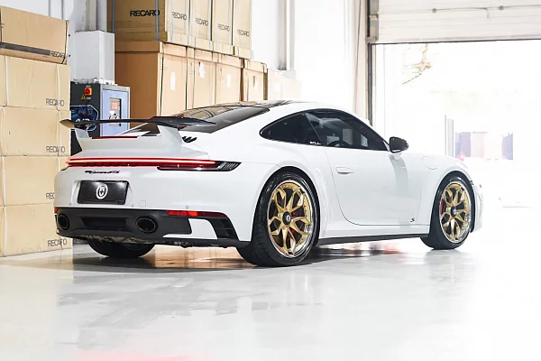 Фото дисков HRE S201H Сатиновое золото на Porsche 911 VIII