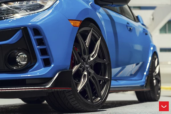 Фото дисков Vossen HF-5 Сатиновый графит на Honda Civic Type R FK8