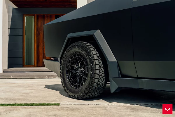 Фото дисков Vossen HFX-1 (6-Lug) Черный глянец на Tesla Cybertruck