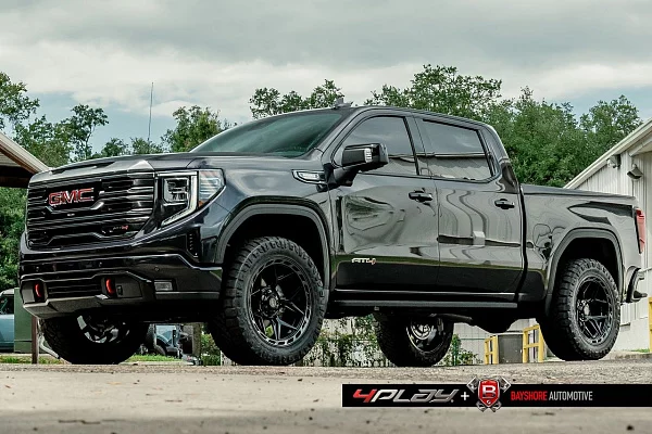 Фото дисков 4PLAY 4P55 Черный глянец на GMC Sierra IV