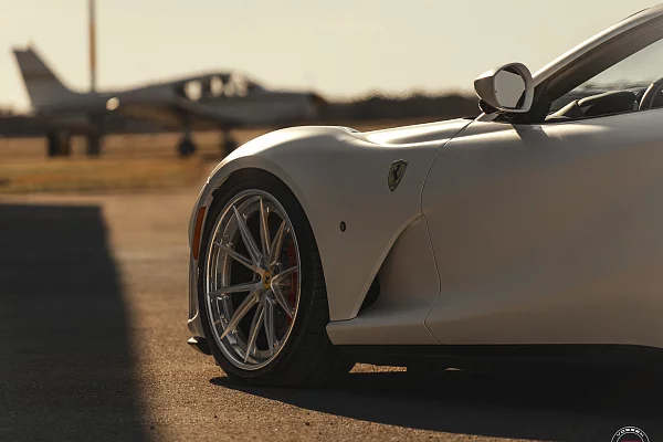 Фото дисков Vossen VPS-1 (3-Piece) Глянцевый лак на Ferrari 812