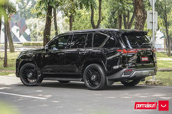 Фото дисков Vossen HF-8 Черный глянец на Lexus LX IV