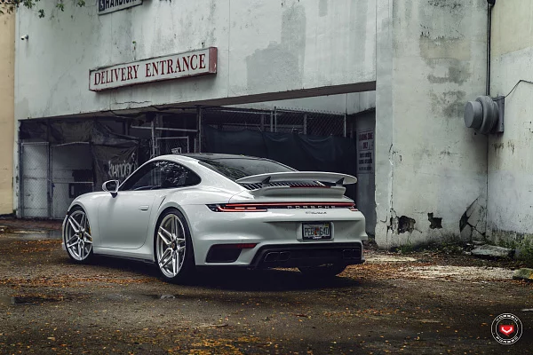 Фото дисков Vossen EVO-1R Глянцевый лак на Porsche 911 VIII