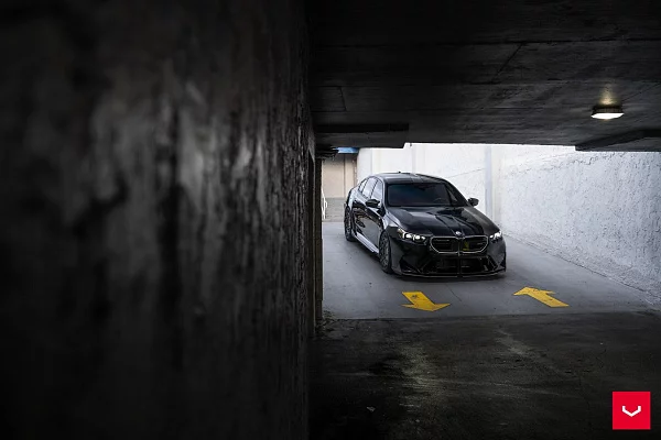 Фото дисков Vossen HF-9 Черный глянец на BMW 5/M5 (G60/G90)
