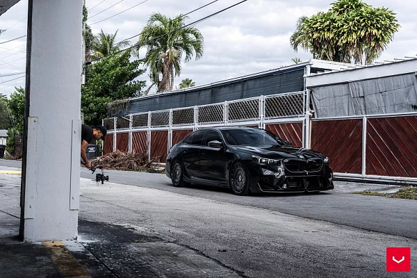 Фото дисков Vossen HF-9 Черный глянец на BMW 5/M5 (G60/G90)