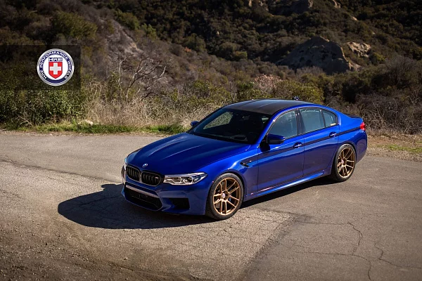 Фото дисков HRE RC104 Сатиновое золото на BMW 5/M5 (G30/F90)