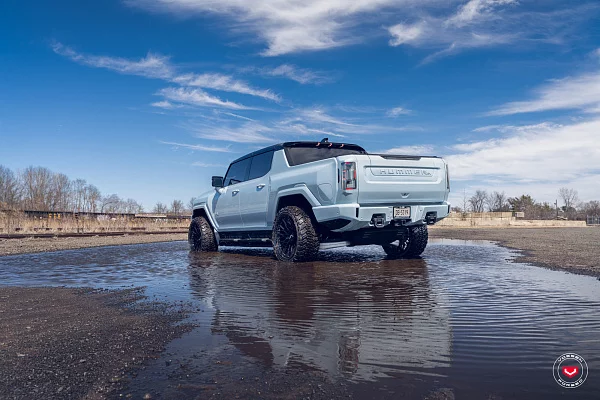 Фото дисков Vossen GNX-02 Черный глянец на GMC Hummer EV