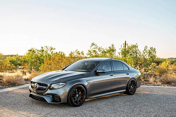 Фото дисков HRE P101 Черный сатин на Mercedes-Benz E-Class (W213, S213, C238)