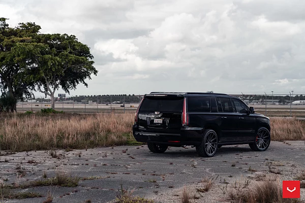 Фото дисков Vossen HF6-1 Глянцевый темный лак на Cadillac Escalade IV