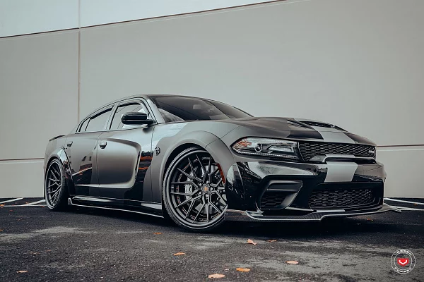 Фото дисков Vossen M-X3 (3-Piece) Сатиновый графит на Dodge Charger VII
