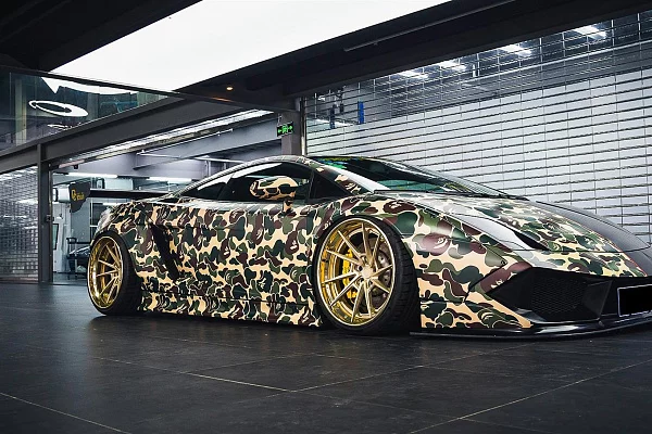 Фото дисков Anrky AN33 Сатиновое золото на Lamborghini Gallardo