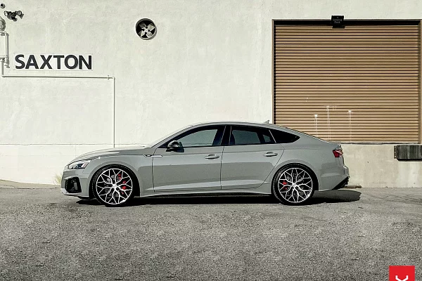 Фото дисков Vossen HF-2 Алмазная проточка на Audi A/S/RS 5 (F5)