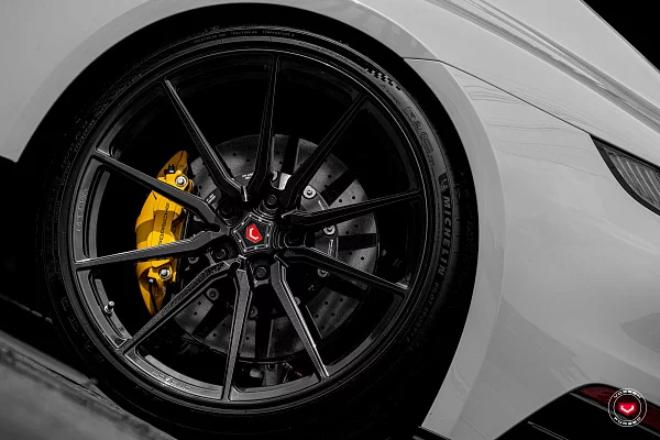 Фото дисков Vossen M-X2 Черный глянец на Porsche 911 VIII