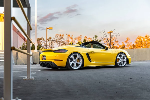 Фото дисков HRE 522M Глянцевый лак на Porsche Boxster IV