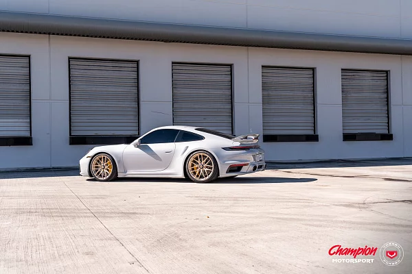 Фото дисков Vossen RS19 Сатиновая шампань на Porsche 911 VIII