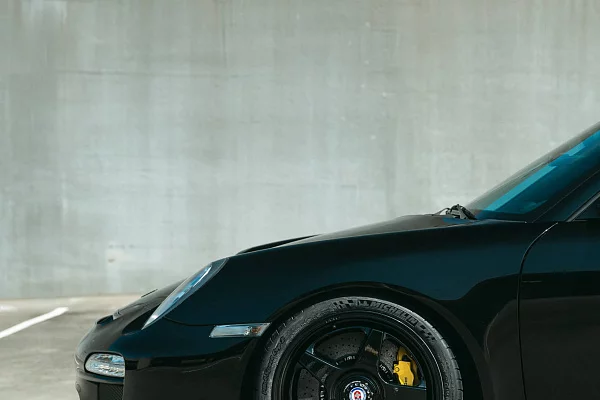 Фото дисков HRE 305 GTS Черный глянец на Porsche 911 VI