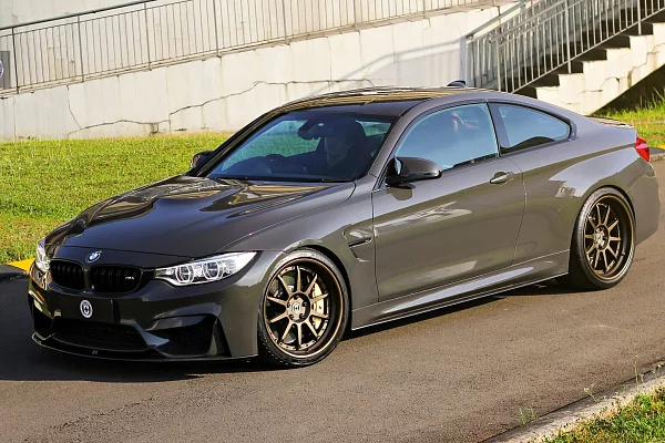 Фото дисков HRE C103 Сатиновая бронза на BMW 4/M4 (F32/F82)