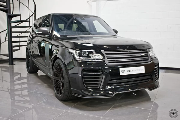 Фото дисков Vossen UV-2 Черный глянец на Range Rover IV