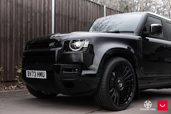 Фото дисков Vossen HF-8 Черный глянец на Land Rover Defender II