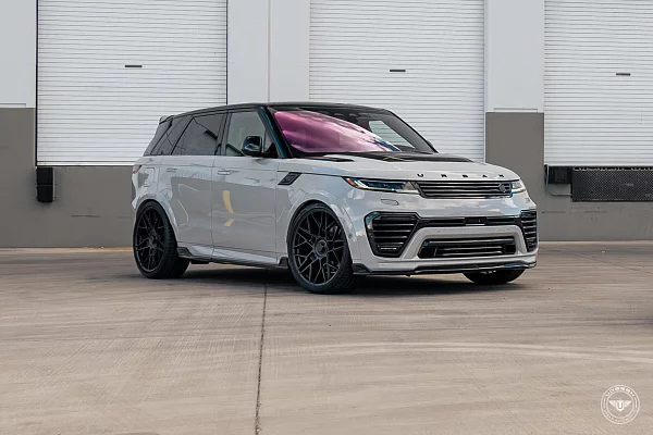Фото дисков Vossen UV-1R Черный сатин на Range Rover Sport III