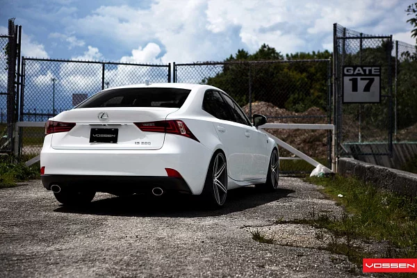 Фото дисков Vossen CV5 Алмазная проточка на Lexus IS II