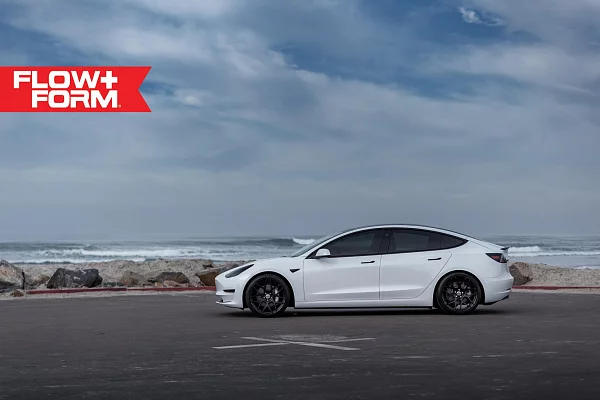 Фото дисков HRE FF01 Черный сатин на Tesla Model 3