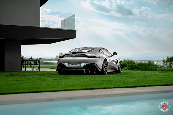 Фото дисков Vossen EVO-5 Глянцевый темный лак на Aston Martin Vantage 4