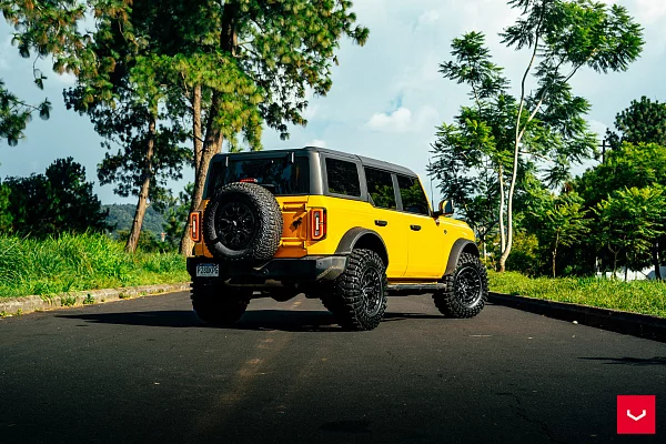 Фото дисков Vossen HFX-1 (6-Lug) Черный глянец на Ford Bronco