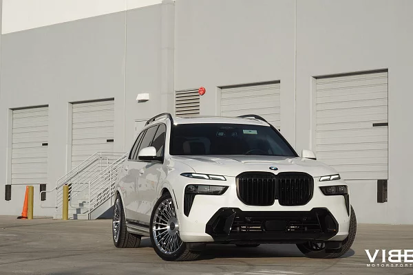 Фото дисков Vossen HF-8 Глянцевый лак на BMW X7 (G07)